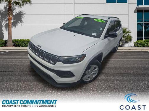 Bright White Clearcoat 2022 Jeep Compass Latitude