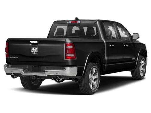 Diamond Black Crystal Pearlcoat 2022 RAM 1500 Laramie