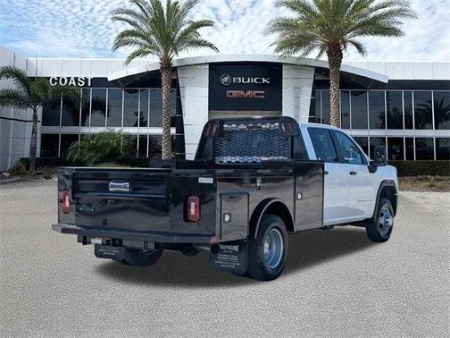 2025 GMC Sierra 3500 Base
