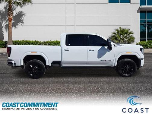2025 GMC Sierra 2500 AT4