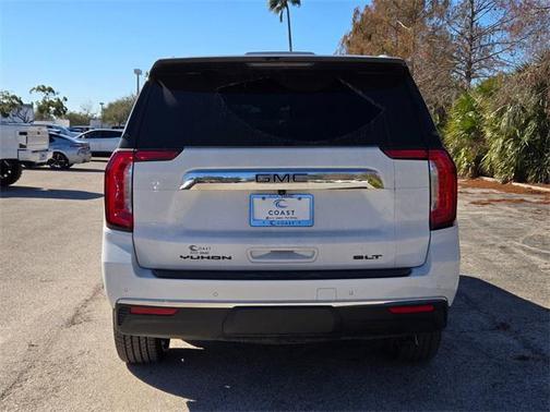 2023 GMC Yukon SLT