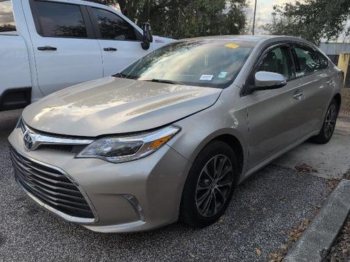 2016 Toyota Avalon XLE