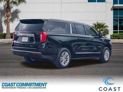 Onyx Black 2022 GMC Yukon XL SLT