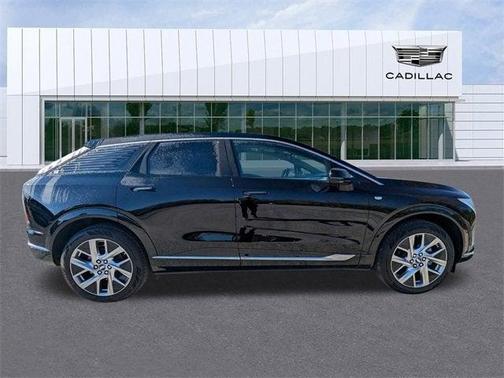 2025 Cadillac OPTIQ Luxury