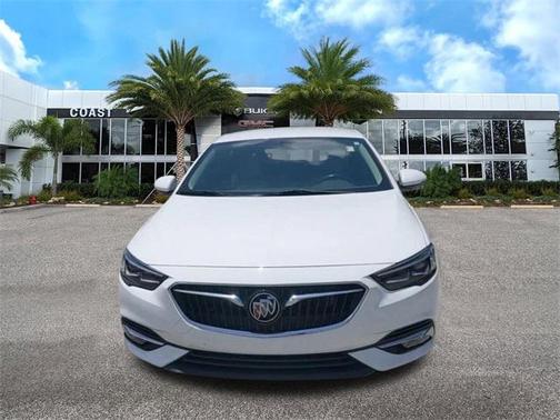 2018 Buick Regal Sportback Essence
