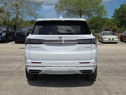 iridescent white tricoat 2026 Buick Enclave Avenir FWD