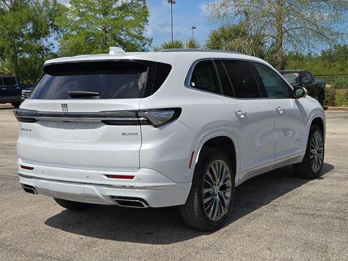 iridescent white tricoat 2026 Buick Enclave Avenir FWD