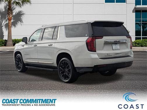 2023 GMC Yukon XL SLT