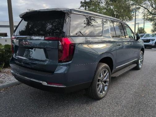 2026 GMC Yukon XL 4WD Elevation