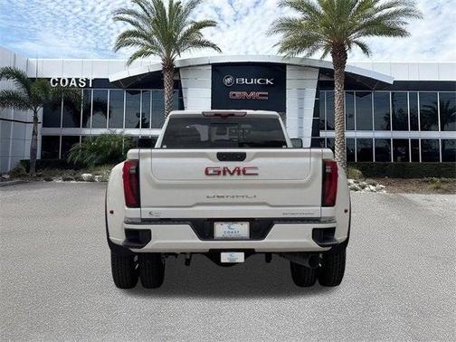 2025 GMC Sierra 3500 Denali