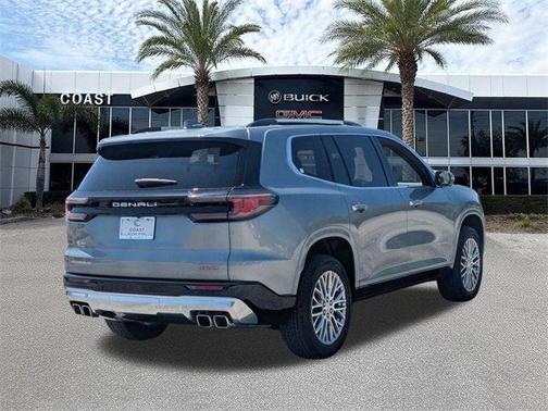 2025 GMC Acadia Denali