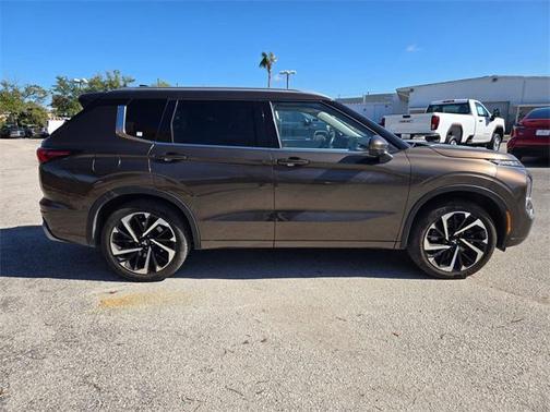 2023 Mitsubishi Outlander SEL 2.5 2WD