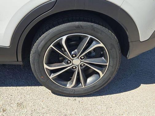 Summit White 2023 Buick Encore GX Select