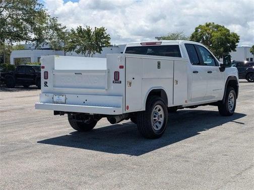 2025 GMC Sierra 3500 Base