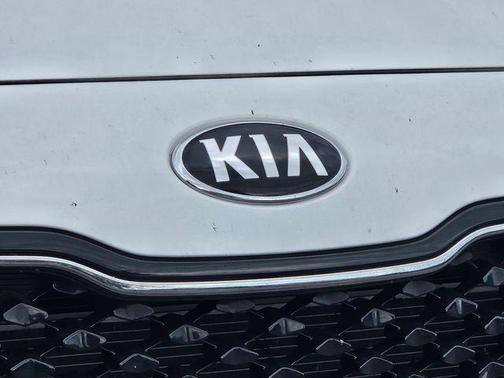 Snow White Pearl 2019 Kia Sportage EX