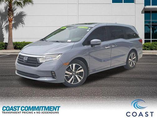 Sonic Gray Pearl 2024 Honda Odyssey Touring