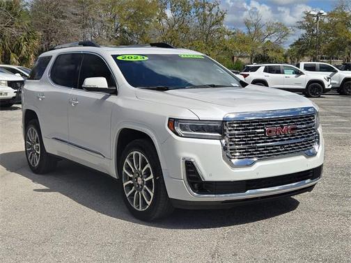 2023 GMC Acadia Denali