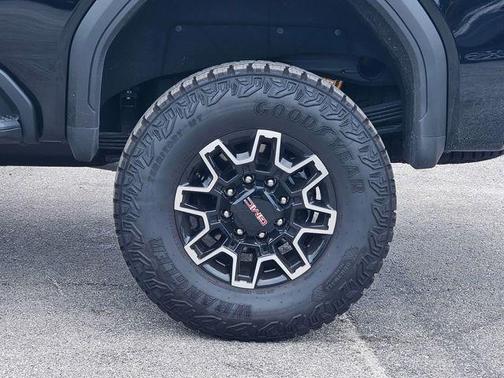 Onyx Black 2026 GMC Sierra 2500 AT4X