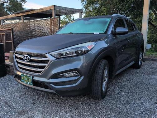 2017 Hyundai TUCSON SE