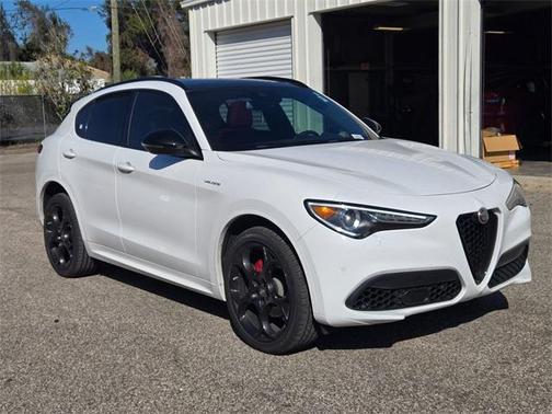 2022 Alfa Romeo Stelvio Ti