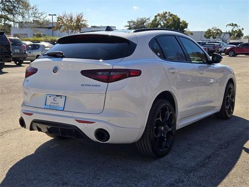 2022 Alfa Romeo Stelvio Ti