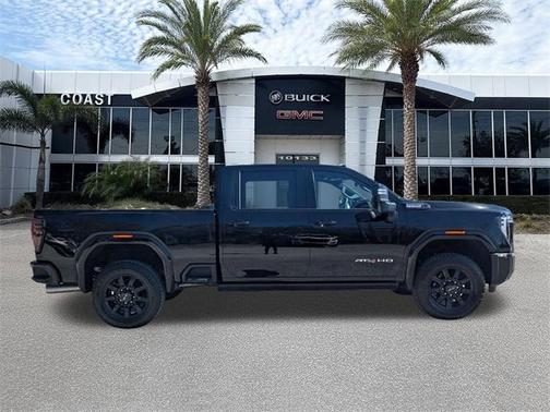 2025 GMC Sierra 2500 AT4