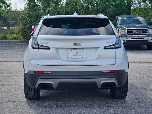 Crystal White Tricoat 2019 Cadillac XT4 Premium Luxury