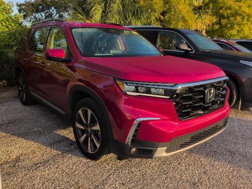 2025 Honda Pilot Touring 8-Passenger