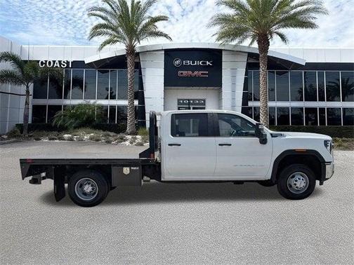 2025 GMC Sierra 3500 Base