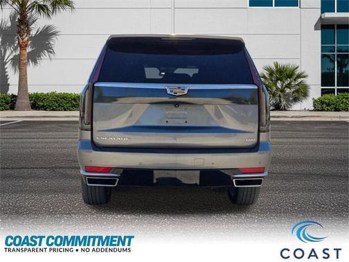2022 Cadillac Escalade Luxury