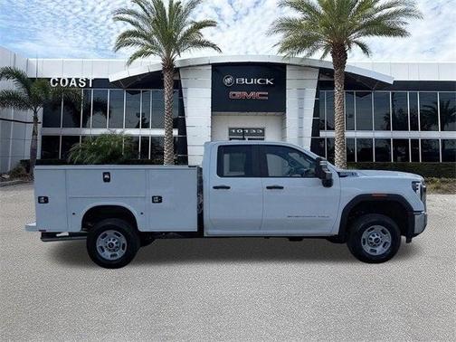 2025 GMC Sierra 2500 SLE