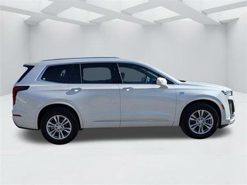 2025 Cadillac XT6 Luxury FWD