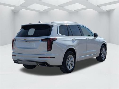 2025 Cadillac XT6 Luxury FWD