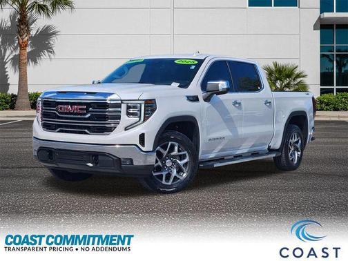 White Frost Tricoat 2024 GMC Sierra 1500 SLT