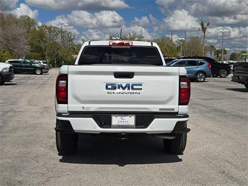 2024 GMC Canyon Elevation