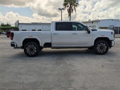 2025 GMC Sierra 2500 Denali Ultimate