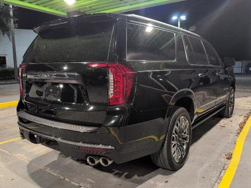 2023 GMC Yukon XL Denali Ultimate