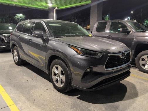 2021 Toyota Highlander LE