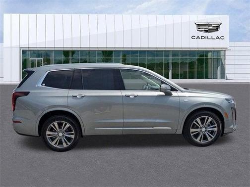 2025 Cadillac XT6 Premium Luxury FWD