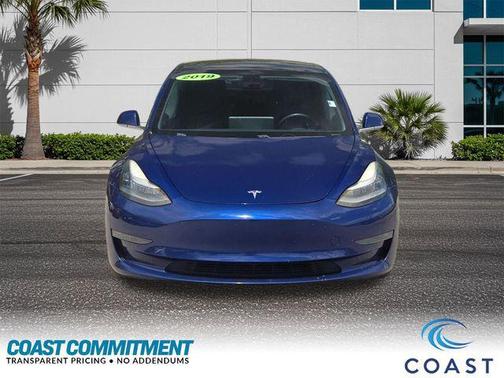 Deep Blue Metallic 2019 Tesla Model 3 Long Range