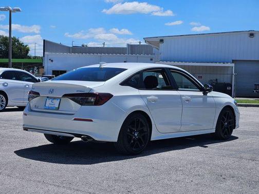 Platinum White Pearl 2025 Honda Civic Sport