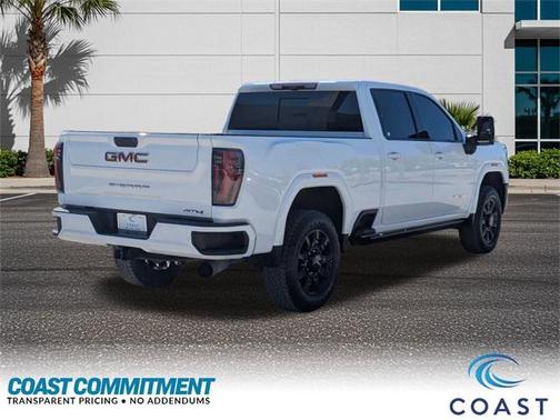 2024 GMC Sierra 2500 AT4