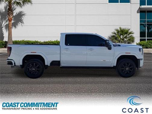 2024 GMC Sierra 2500 AT4