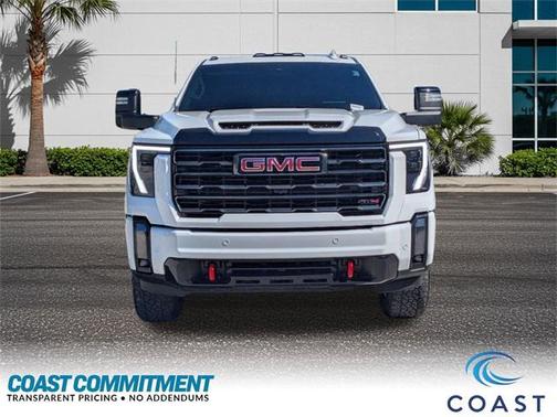 2024 GMC Sierra 2500 AT4
