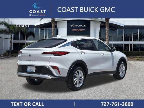 Summit White 2026 Buick Envista Preferred FWD