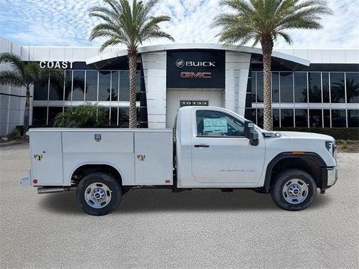 2025 GMC Sierra 2500 Base