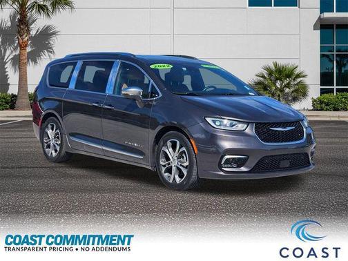 Granite Crystal Metallic Clearcoat 2022 Chrysler Pacifica L