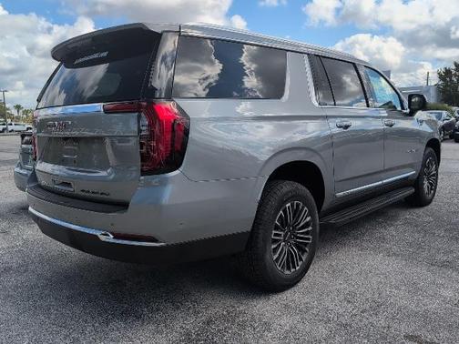 2026 GMC Yukon XL 4WD Elevation