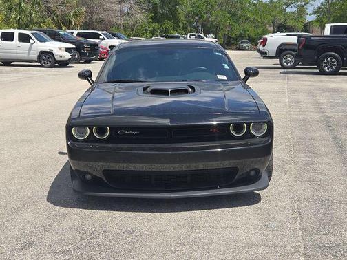 Pitch Black Clearcoat 2017 Dodge Challenger R/T 392