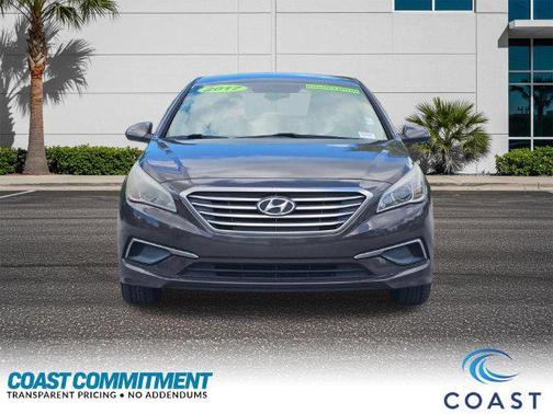 Dark Truffle 2017 Hyundai SONATA SE